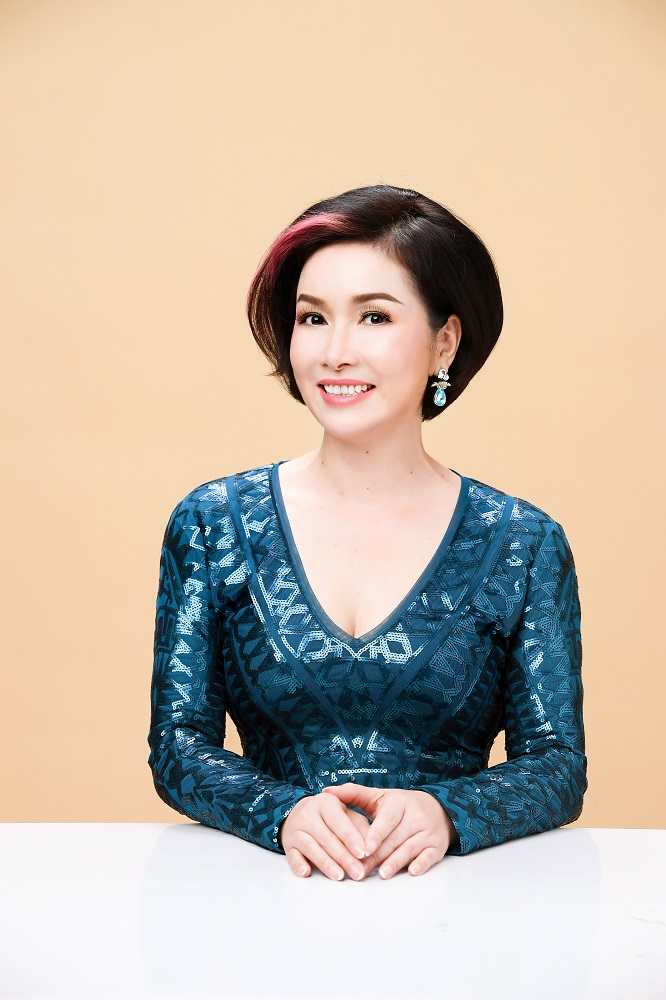 Hoa hậu Bùi Bích Phương tiếp tục ngồi ghế giám khảo Hoa hậu Việt Nam 2018 4